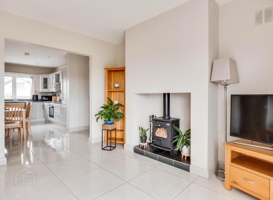 19 Drumclay Court, Enniskillen, BT74 6NS