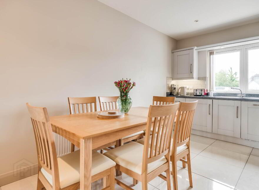 19 Drumclay Court, Enniskillen, BT74 6NS