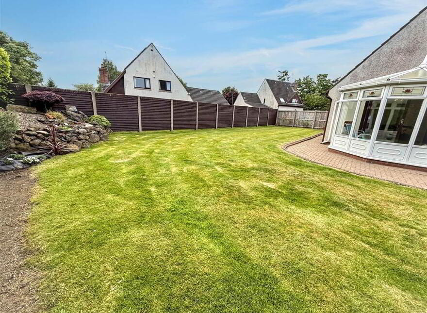 3 Rose Park, Lisburn, BT27 4BY