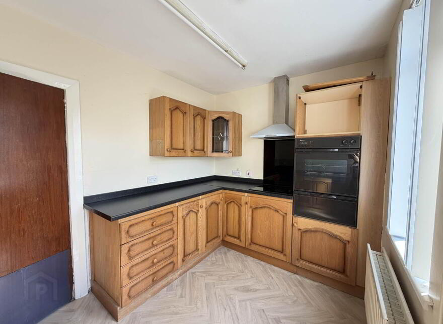 9 Kent Avenue, Larne, BT40 1NB