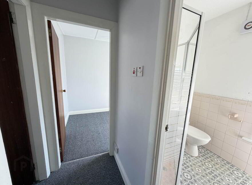 9 Kent Avenue, Larne, BT40 1NB