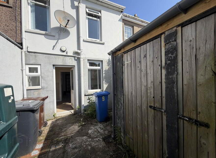 9 Kent Avenue, Larne, BT40 1NB
