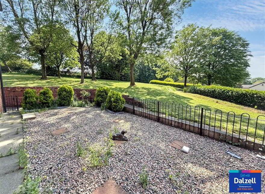 31b Iniscarn Park, Lisburn, BT28 2BL