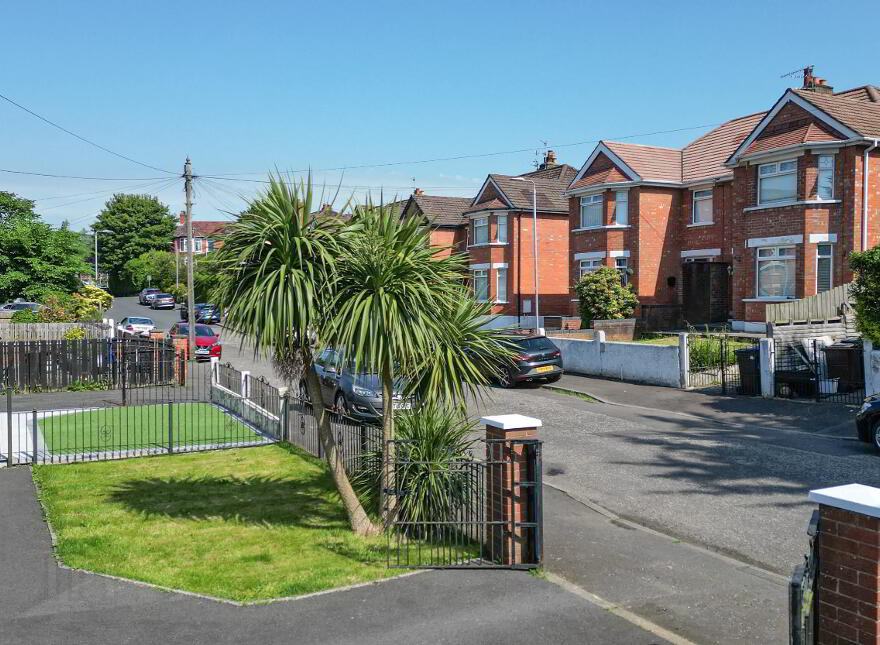 2 Abbeydale Gardens, Belfast, BT14 7HG