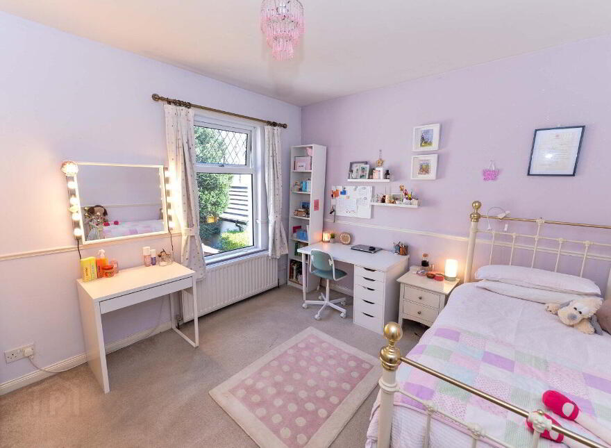 56 Knockvale Park, Belfast, BT5 6HJ