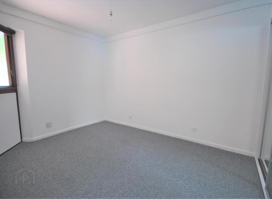 8 The Bay, Seacliff Road, Bangor, North, BT20 5HD