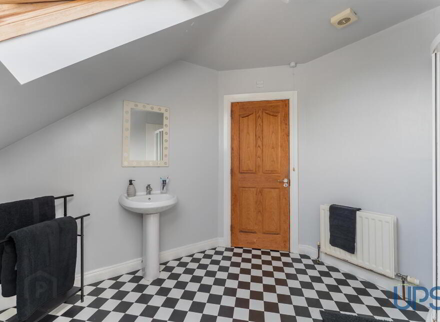 2C Hillhead Road, Ballinderry Upper, BT28 2HE