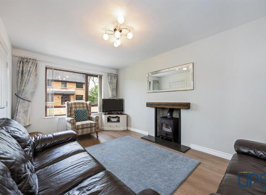 15 Glenoak Grange, Crumlin, BT29 4DU