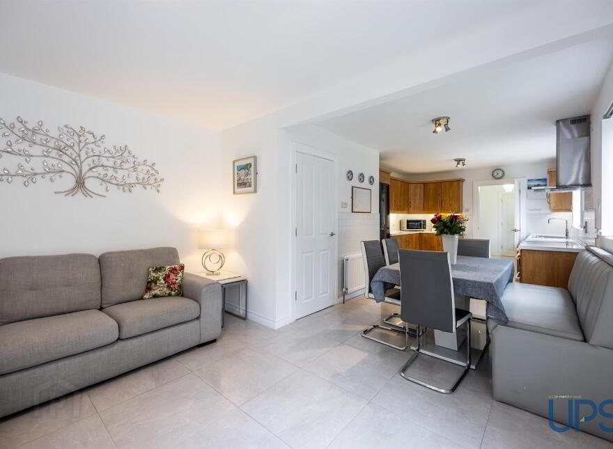 15 Glenoak Grange, Crumlin, BT29 4DU