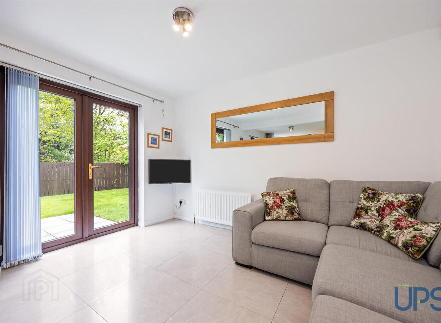 15 Glenoak Grange, Crumlin, BT29 4DU