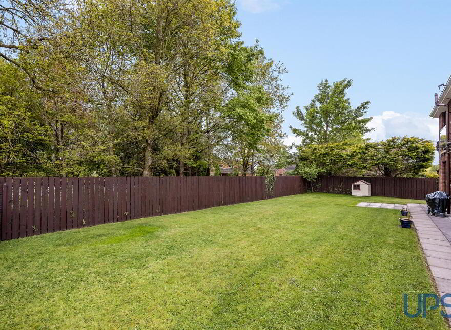 15 Glenoak Grange, Crumlin, BT29 4DU