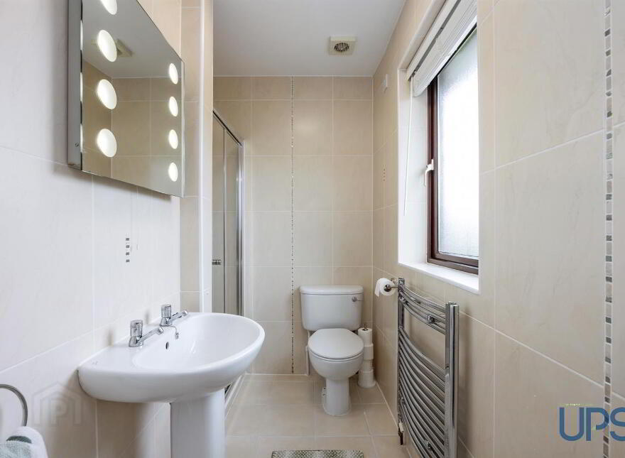 15 Glenoak Grange, Crumlin, BT29 4DU