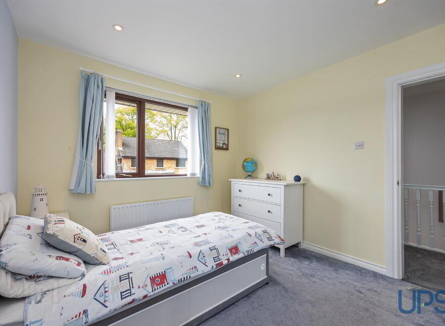15 Glenoak Grange, Crumlin, BT29 4DU