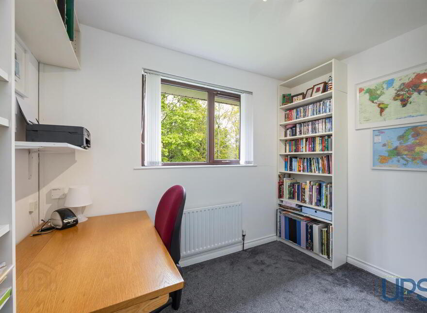 15 Glenoak Grange, Crumlin, BT29 4DU