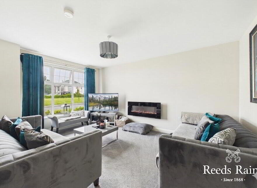 4 Ashbourne Manor, Carrickfergus, BT38 8PB