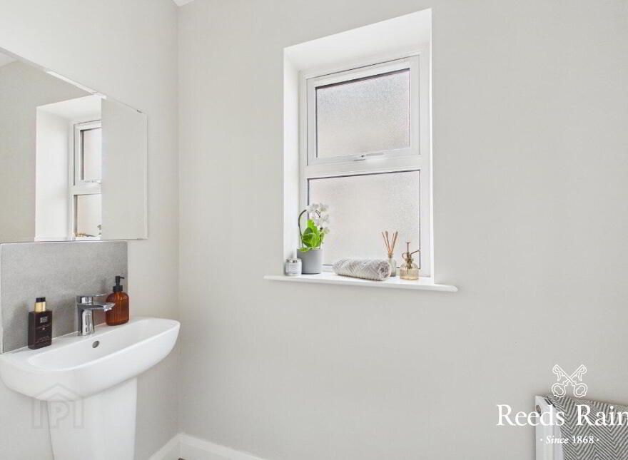 4 Ashbourne Manor, Carrickfergus, BT38 8PB