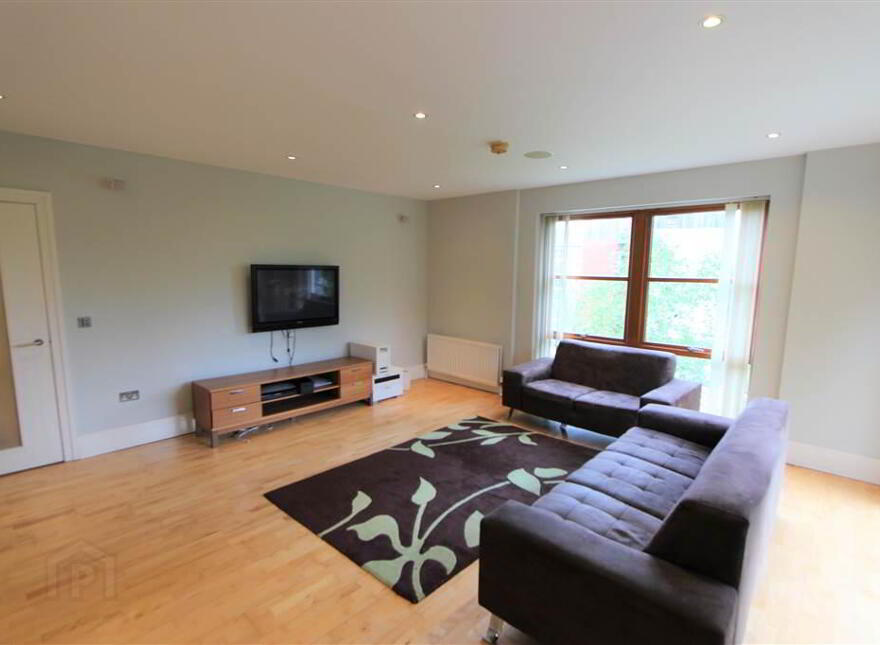 E14 The Elms, Malone Square, 77b Malone Road, Belfast, BT9 6SB