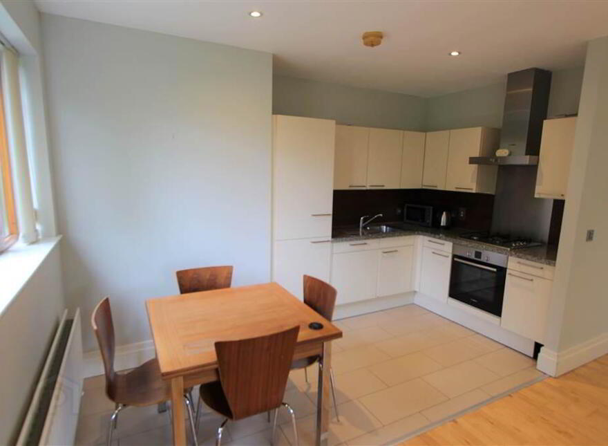 E14 The Elms, Malone Square, 77b Malone Road, Belfast, BT9 6SB