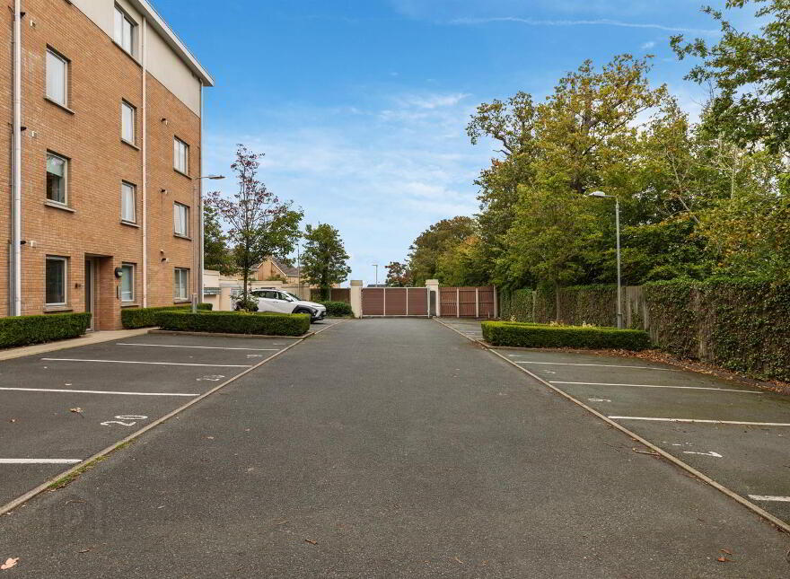 Apt 15, 1a Mayfield Square, Blacks Road, Belfast, BT10 0QT