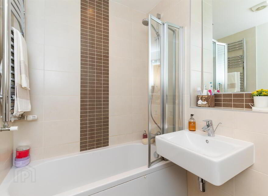 Apt 15, 1a Mayfield Square, Blacks Road, Belfast, BT10 0QT