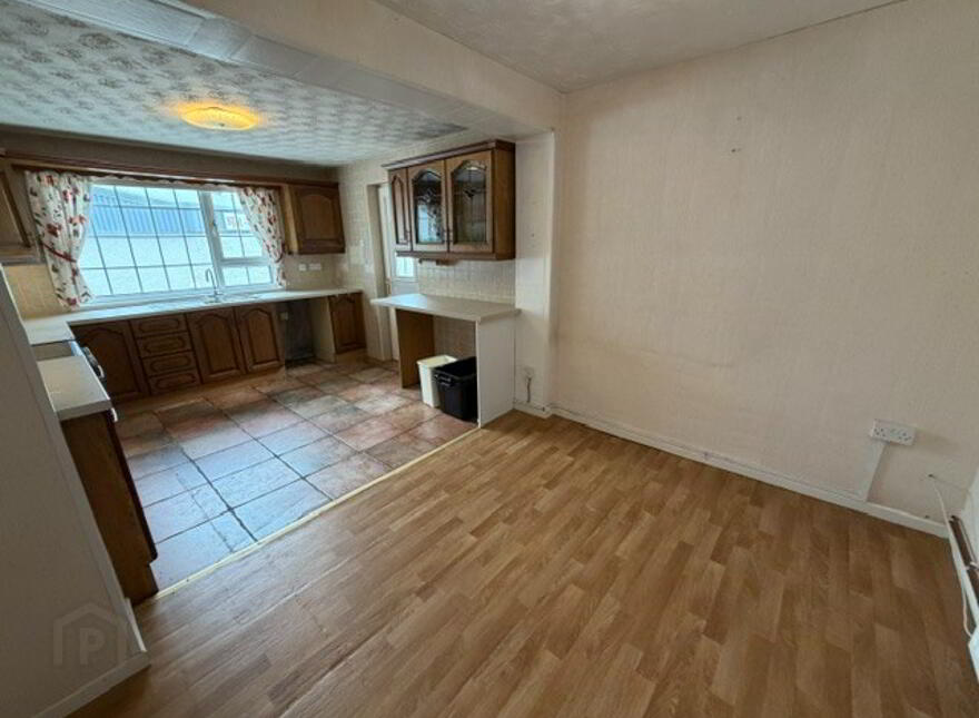 3 Broughshane Road, Ballymena, BT43 7DX