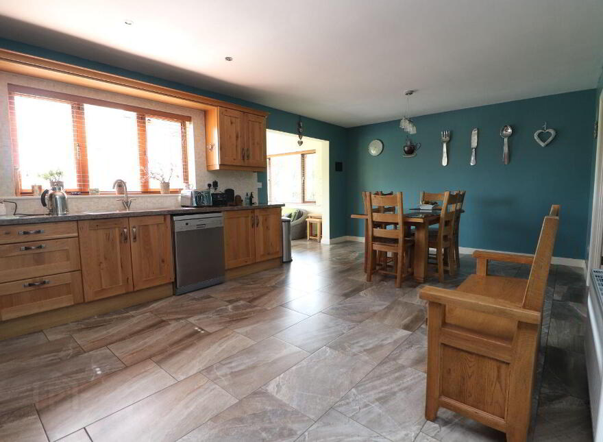 The Grove, Ballyheelan, Ballyheelan, A82N9F3