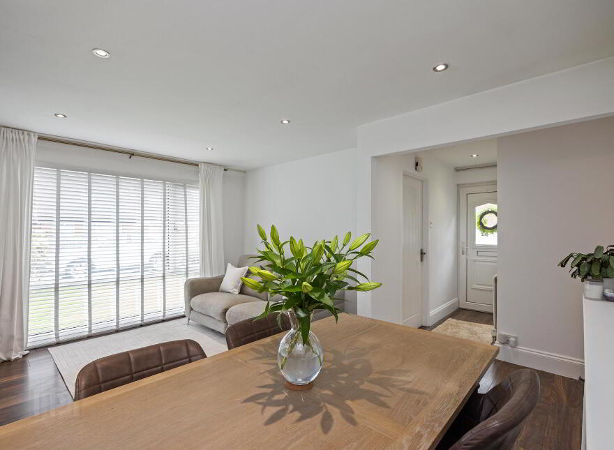 24 Hanwood Avenue, Dundonald, Belfast, BT16 1XN