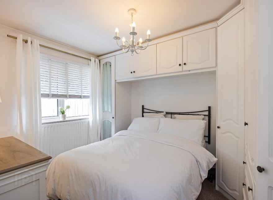 24 Hanwood Avenue, Dundonald, Belfast, BT16 1XN