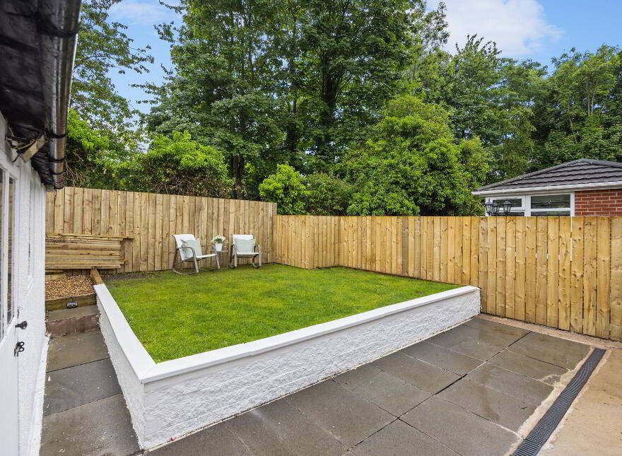 24 Hanwood Avenue, Dundonald, Belfast, BT16 1XN