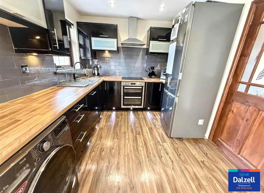 17 St Marks Wood, Lisburn, BT28 3AQ