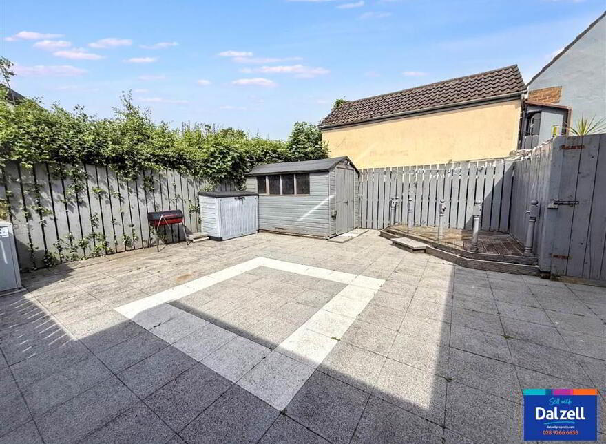 17 St Marks Wood, Lisburn, BT28 3AQ