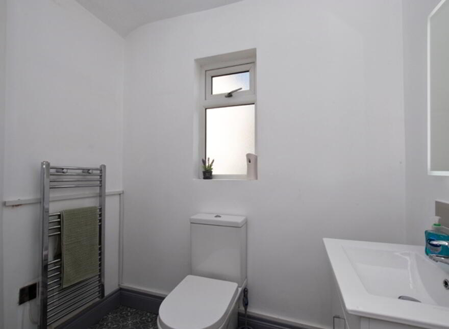 209 Upper Newtownards Road, Ballyhackamore, Belfast, BT4 3JD