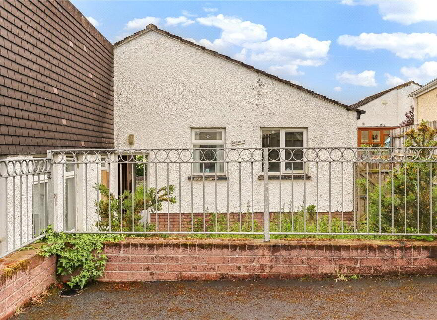 107 Ardcarne Park, Newry, BT35 8PD