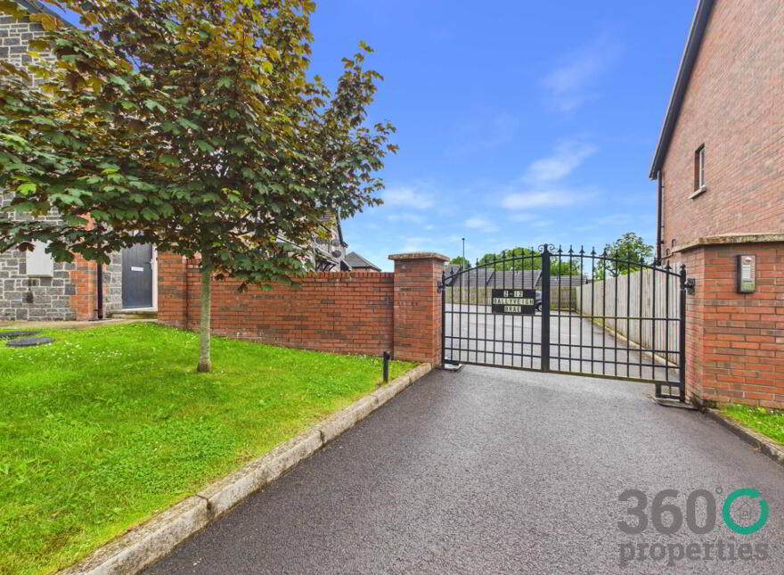 2 Ballyveigh Brae, Antrim, BT41 2GW