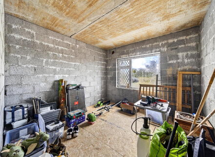 "Hill View House", Falsk, Strokestown, F42F850