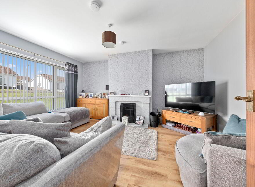 14 Dunsuivnish Avenue, Portstewart, BT55 7EP