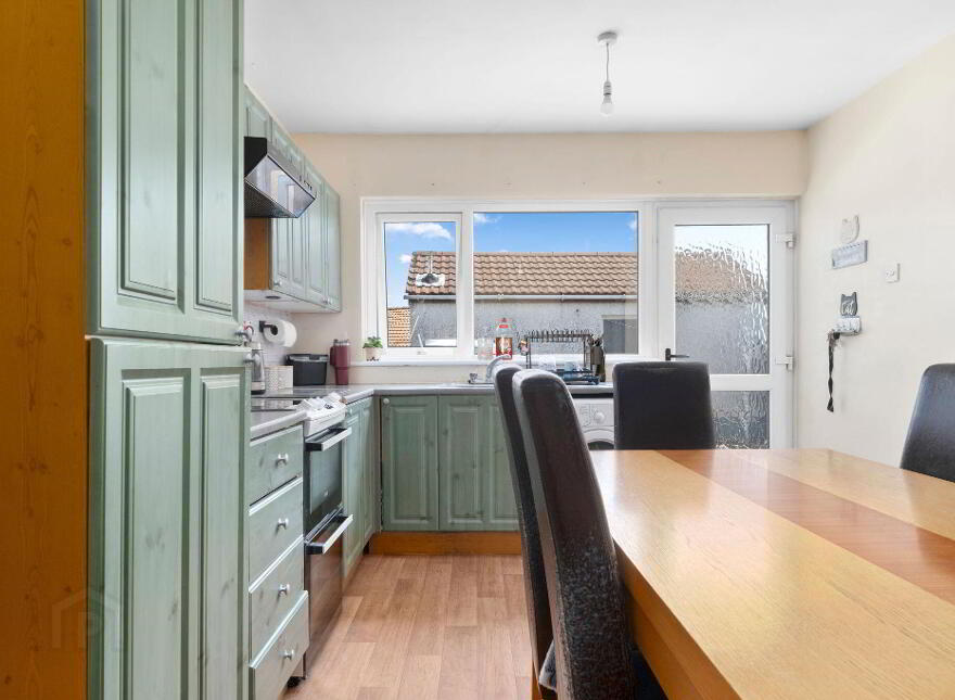 14 Dunsuivnish Avenue, Portstewart, BT55 7EP
