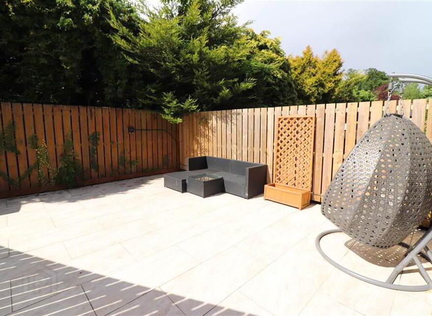 2 Fontaine Place, Belfast Road, Lisburn, BT27 4DE