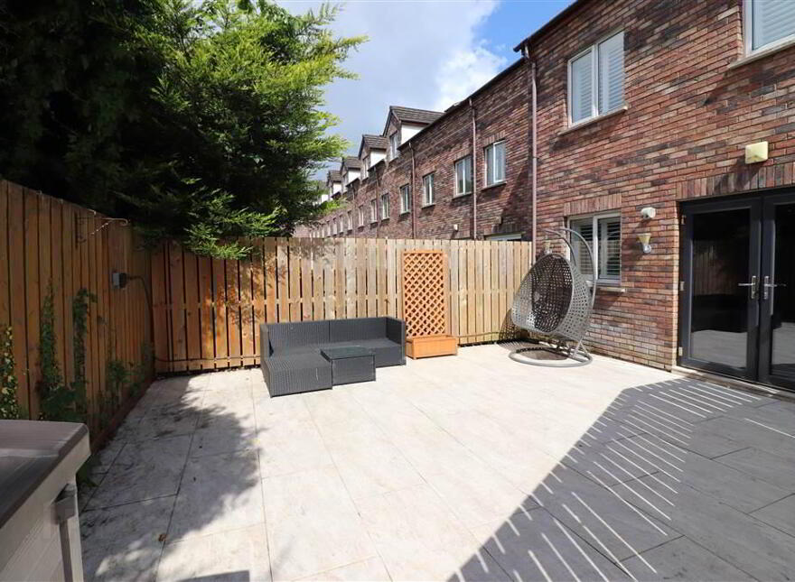 2 Fontaine Place, Belfast Road, Lisburn, BT27 4DE