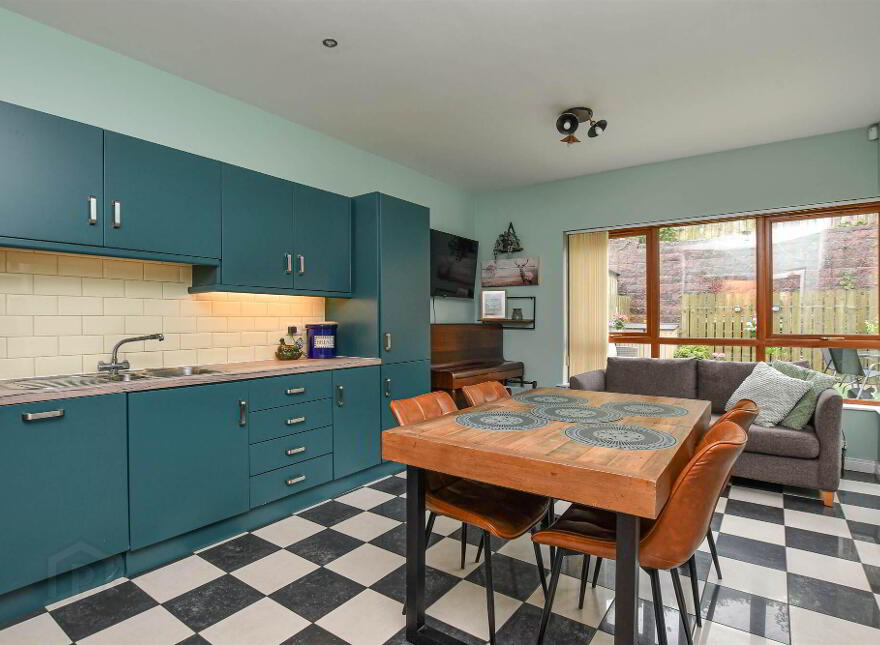 9 Forge Hill Close, Saintfield, BT24 7NJ