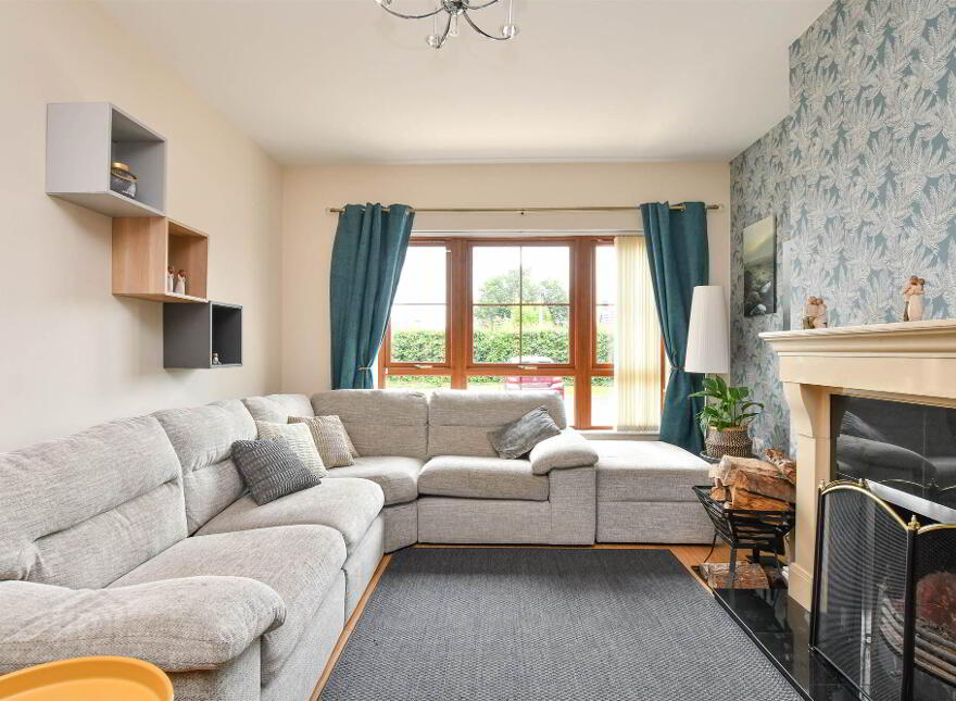 9 Forge Hill Close, Saintfield, BT24 7NJ