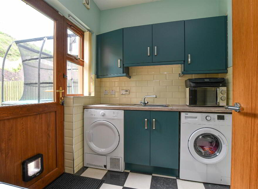 9 Forge Hill Close, Saintfield, BT24 7NJ