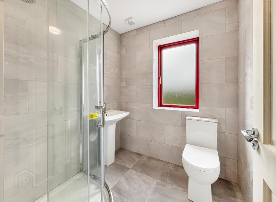 Mill Street, Borrisokane, E45YK64