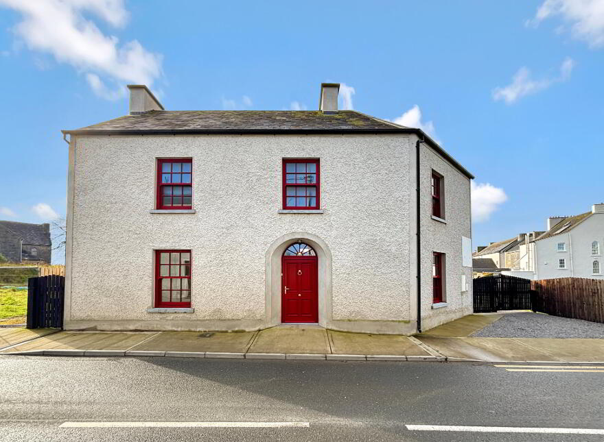 Mill Street, Borrisokane, E45YK64