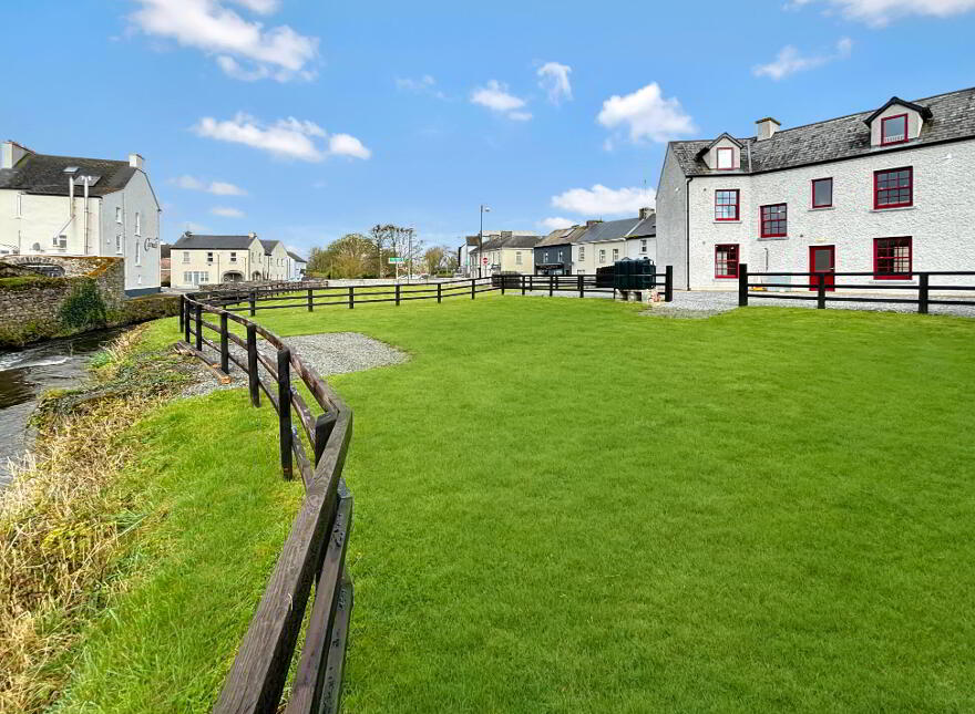 Mill Street, Borrisokane, E45YK64