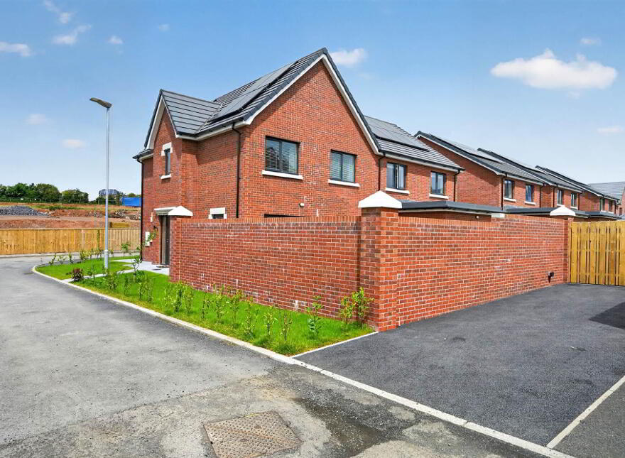 31 Baronsgrange Green, Carryduff, Belfast, BT8 8GJ