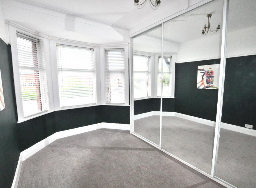 426 Castlereagh Road, Belfast, BT5 5FZ