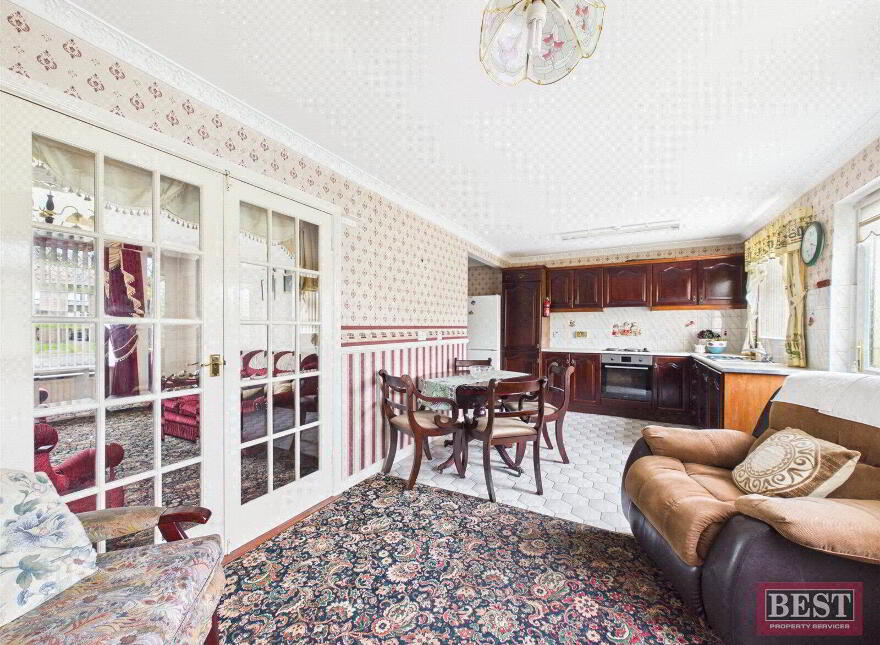 85 Larchmount, Newry, BT35 6TX