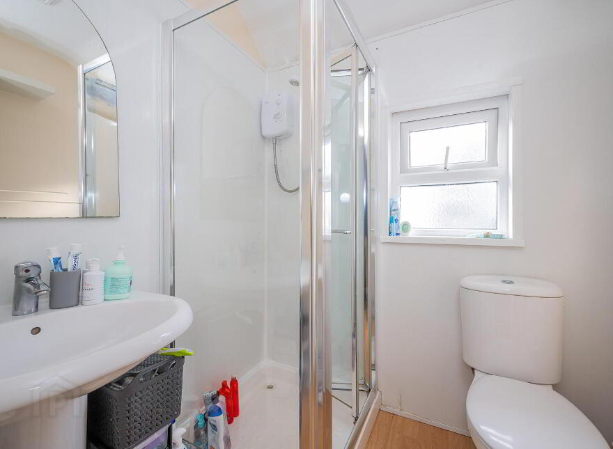 38 Windsor Drive, Belfast, BT9 7FH
