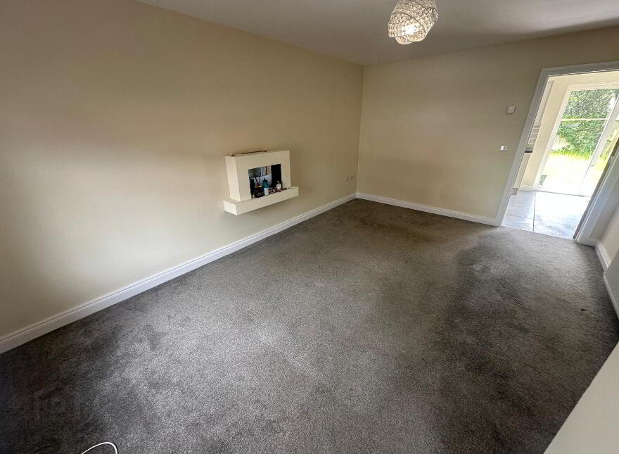 39 Ballyveigh Avenue, Antrim, BT41 2GW